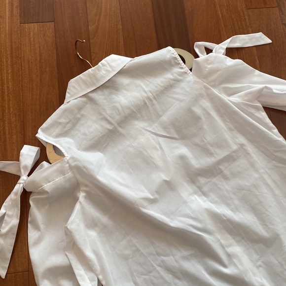 Charlotte Russe ladies, white button down with open shoulders and bow ties - Picture 8 of 10